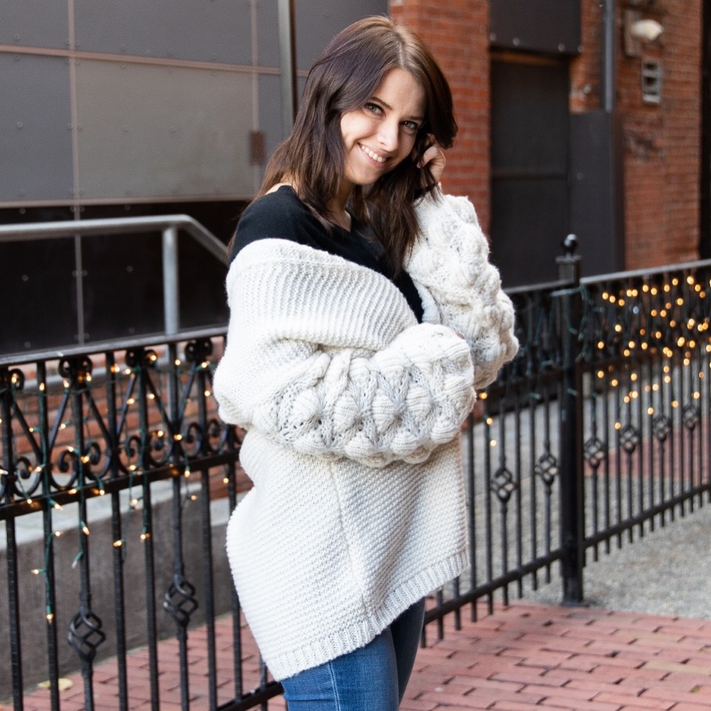 CUTENESS ON SLEEVES DETAIL KNIT BEIGE CARDIGAN